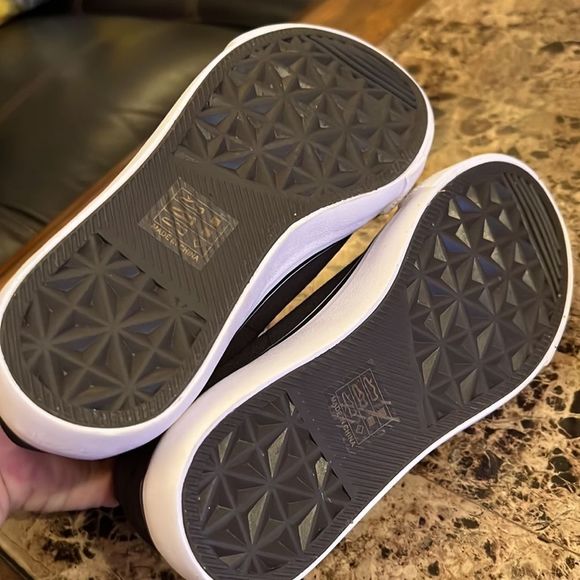 Balera canvas High top sneaker size 4 - Picture 7 of 7